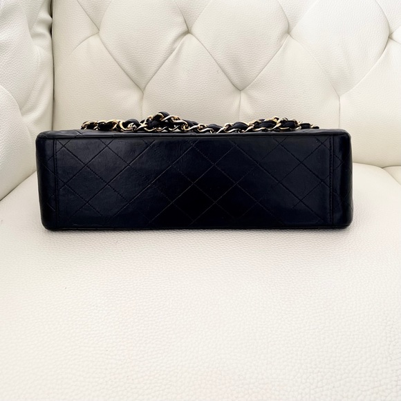 ⭕️SOLD⭕️Chanel maxi flap bag - Picture 4 of 9